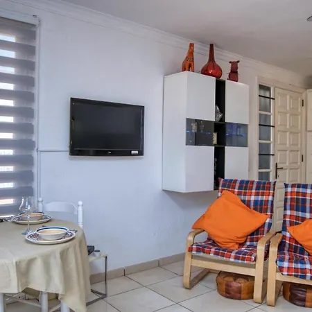 Aries, Lovely Terrace, 2 Bedrooms Apartman